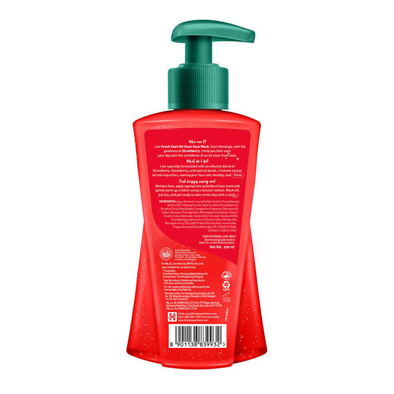 Himalaya Herbals Fresh Start Oil Clear Face Wash Strawberry - 50 ml