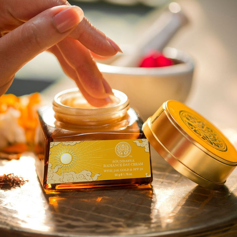 Forest Essentials Soundarya Radiance Cream With 24K Gold & SPF30 - 15 gm
