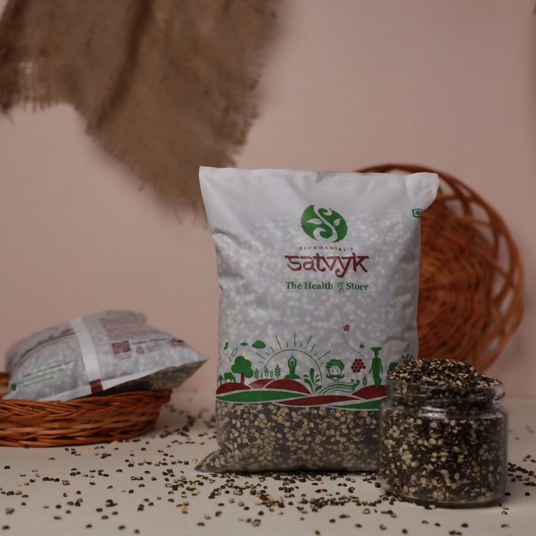 Siddhagiri's Satvyk Urad Dal Chilka - Split with Skin - 500 gm